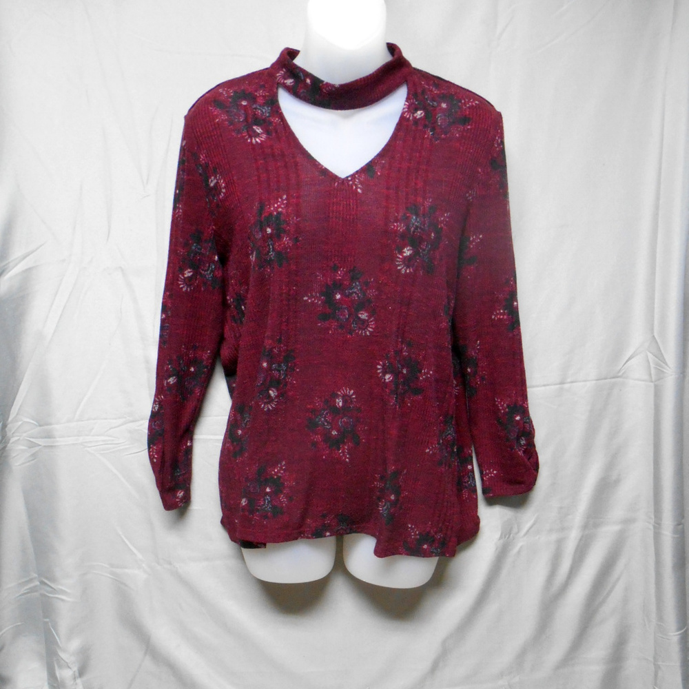 AGB maroon floral chocker neck top women’s size XL